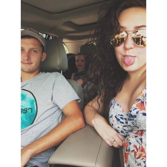 Meet your Posher, Taylor - Picture 1 of 4